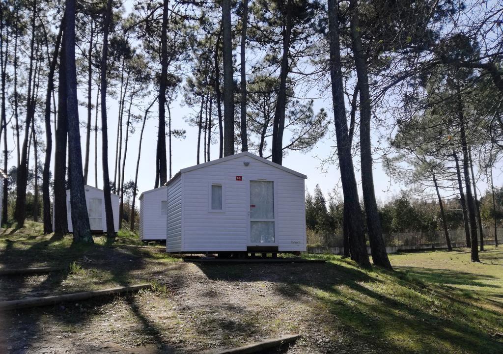 ホテル Parque De Campismo Orbitur Foz De Arelho. フォス・ド・アレーリョ エクステリア 写真